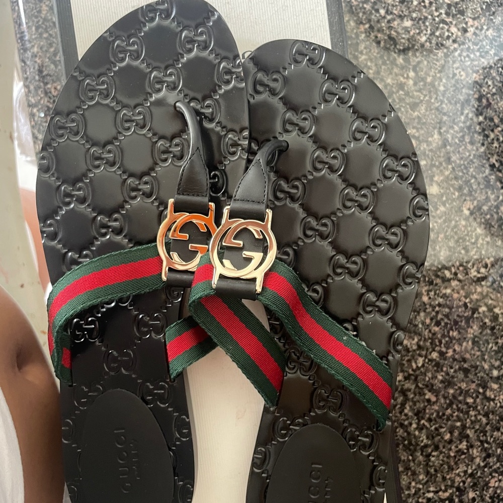 Brand new Gucci thong sandal